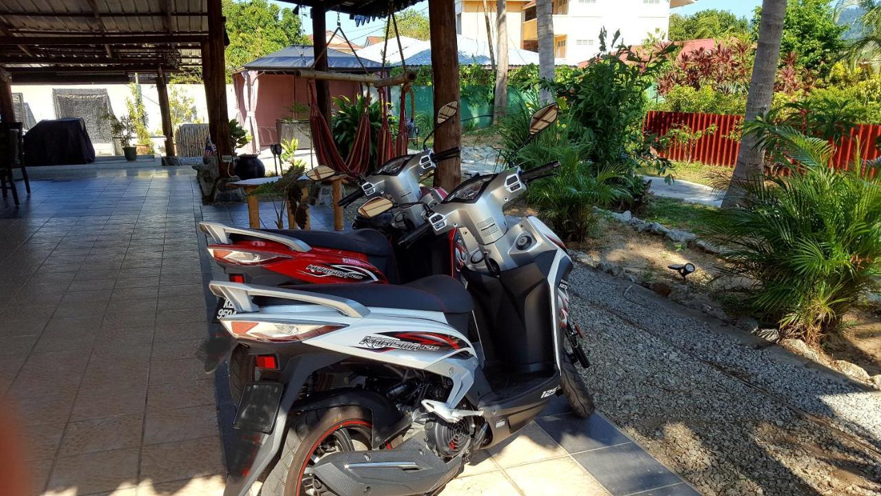 Sabandy House B&B Padang Mat Sirat 外观 照片