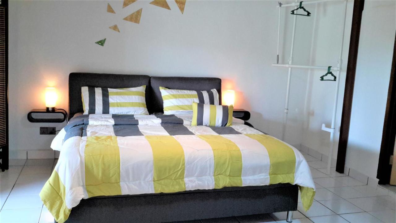 Sabandy House B&B Padang Mat Sirat 外观 照片