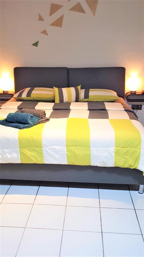 Sabandy House B&B Padang Mat Sirat 外观 照片