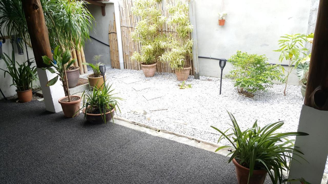 Sabandy House B&B Padang Mat Sirat 外观 照片